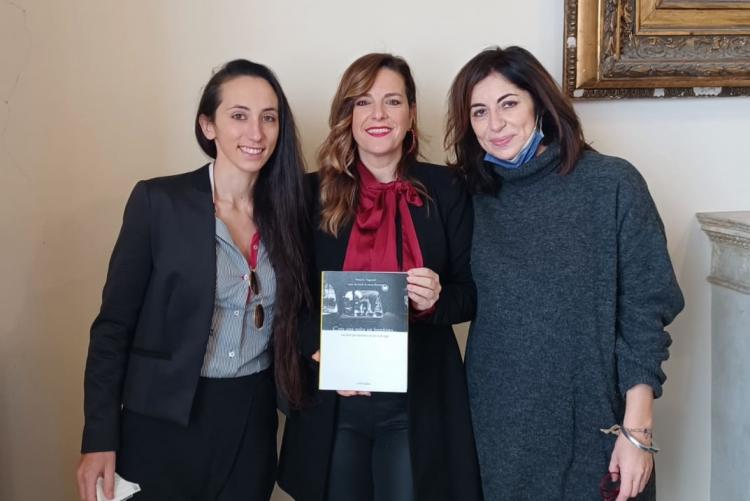 Foto delle autrici del libro Sara Di Domenico, Valeria Tognotti e Anna Romano